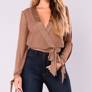 Tie front top